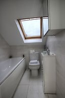 R2 Medium Studio