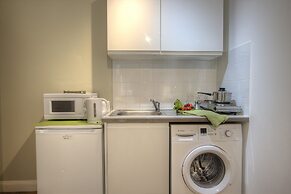 R2 Medium Studio