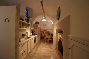 Suite del Vico Family