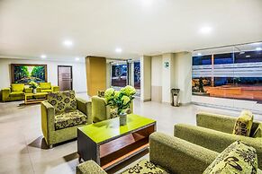 Hotel Puerta de Oro