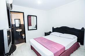 Hotel Puerta de Oro