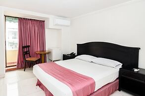 Hotel Puerta de Oro