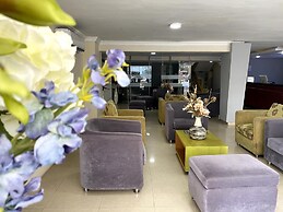 Hotel Puerta de Oro
