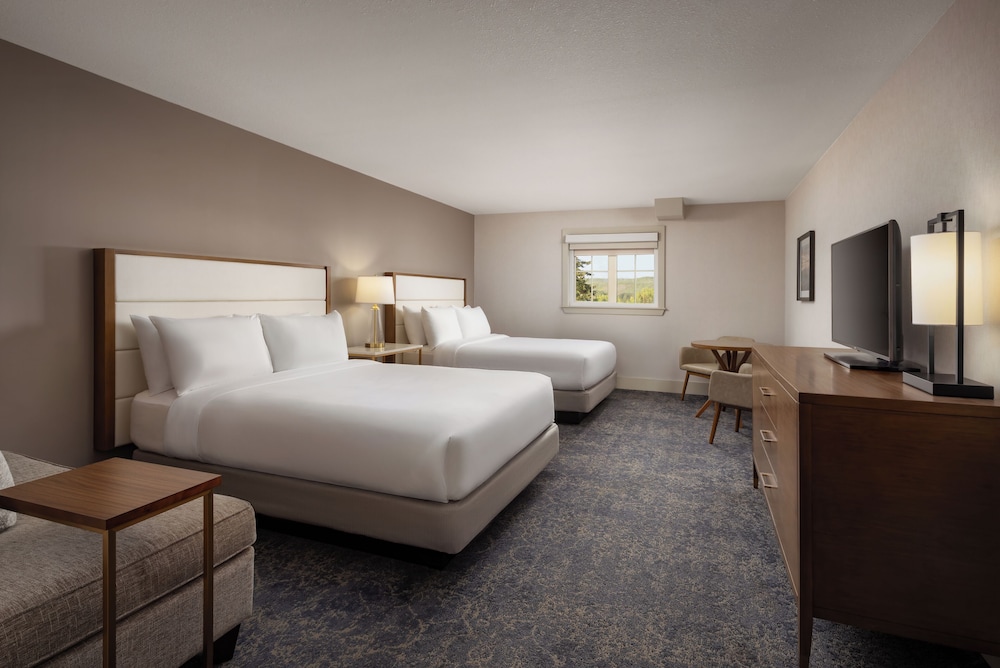 Pomeroy Hotel Fort McMurray