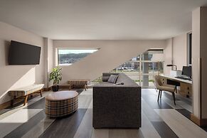 Pomeroy Hotel Fort McMurray