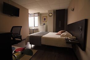 Hotel Italia Cuenca - Tranvía Centro y Aeropuerto