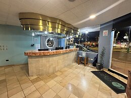 Hotel Italia Cuenca - Tranvía Centro y Aeropuerto
