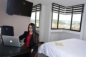 Hotel Italia Cuenca - Tranvía Centro y Aeropuerto