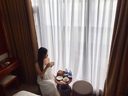Mira Hotel