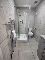 Wellesley Hotel