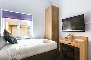 Wellesley Hotel