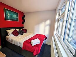 Wellesley Hotel