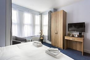 Wellesley Hotel