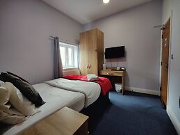 Wellesley Hotel
