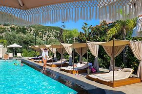 Blue Boutique Hotel