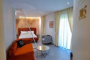Blue Boutique Hotel