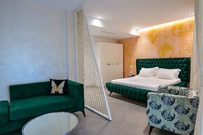Blue Boutique Hotel