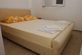 Hera Apartments