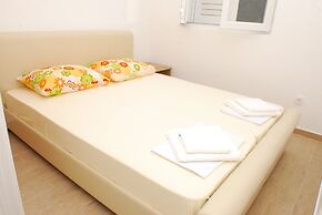 Hera Apartments