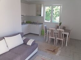 Hera Apartments