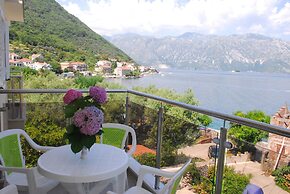 Hera Apartments