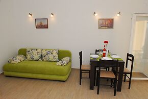 Hera Apartments