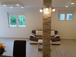 Hera Apartments