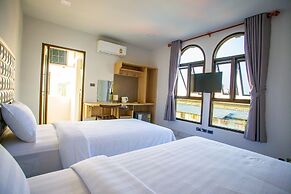 Rich8 Hostel