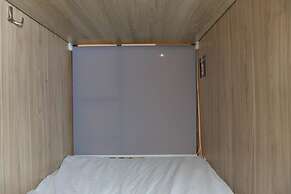 Lounge Capsule Hostel