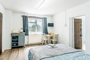 Eastwood Lodge