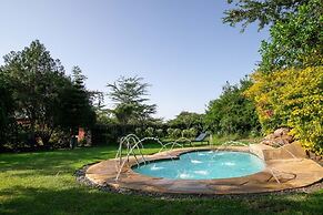 Punda Milias Lodge