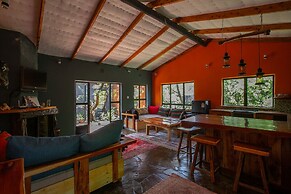 Punda Milias Lodge