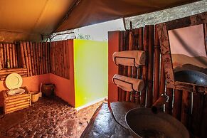 Punda Milias Lodge