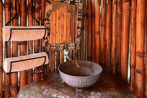 Punda Milias Lodge