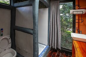 Punda Milias Lodge