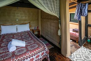 Punda Milias Lodge