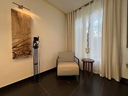 The Lake Villa Mountains & Sea view