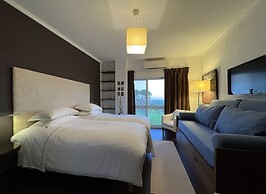 The Lake Villa Mountains & Sea view