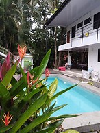 Casa Jungla Hostel