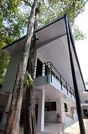Casa Jungla Hostel