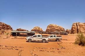 Beduin star trail camp