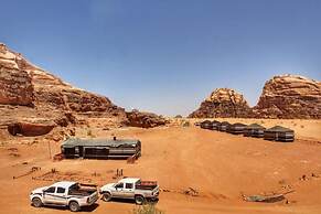 Beduin star trail camp
