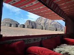 Beduin star trail camp