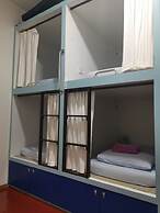 Sojourn Beds & Cafe - Hostel