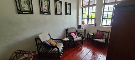 Sojourn Beds & Cafe - Hostel