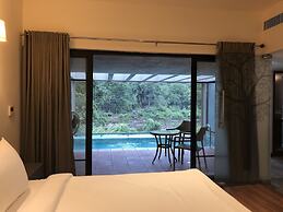 Niraamaya Retreats Samroha Athirappilly
