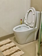 Spacious 1 BR Unit in AppleOne Ayala