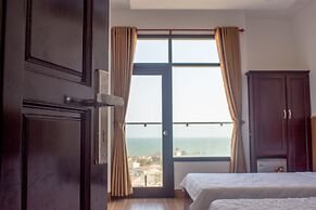 Moon Hotel