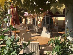 Hôtel Restaurant Le Commerce