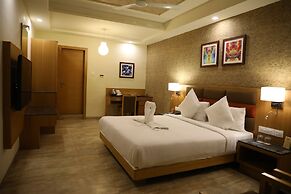 Neel's City Resort